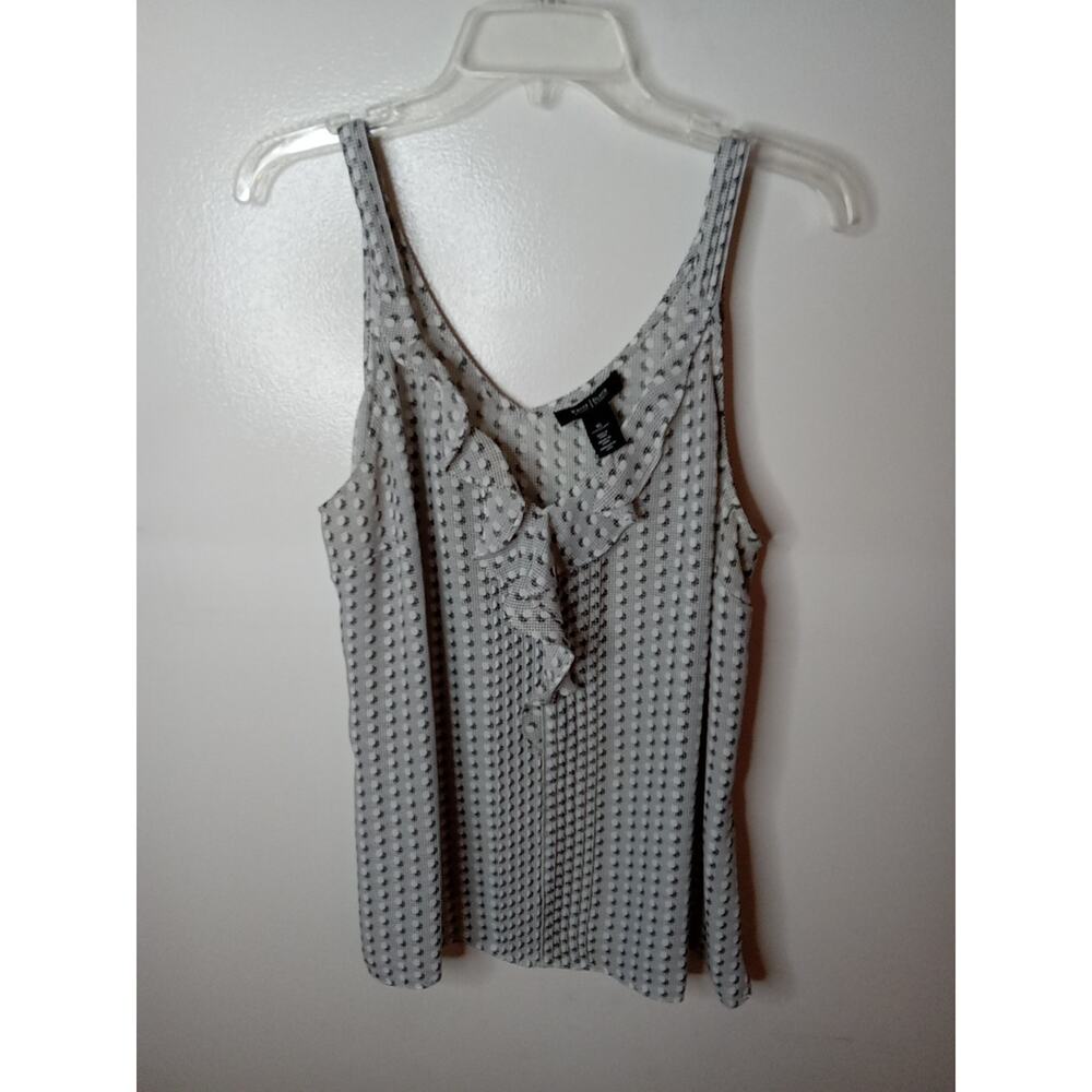 WHITE HOUSE BLACK MARKET Women's XL Black&White Printed Ruffle Front Shell Top